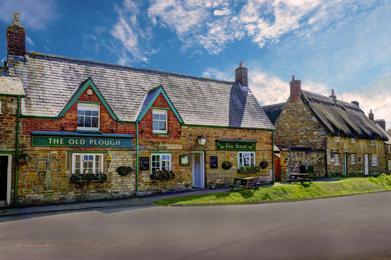 The Old Plough Oakham Exterior photo